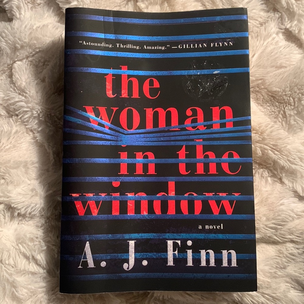 ⭐️2/$12⭐️The woman in the window